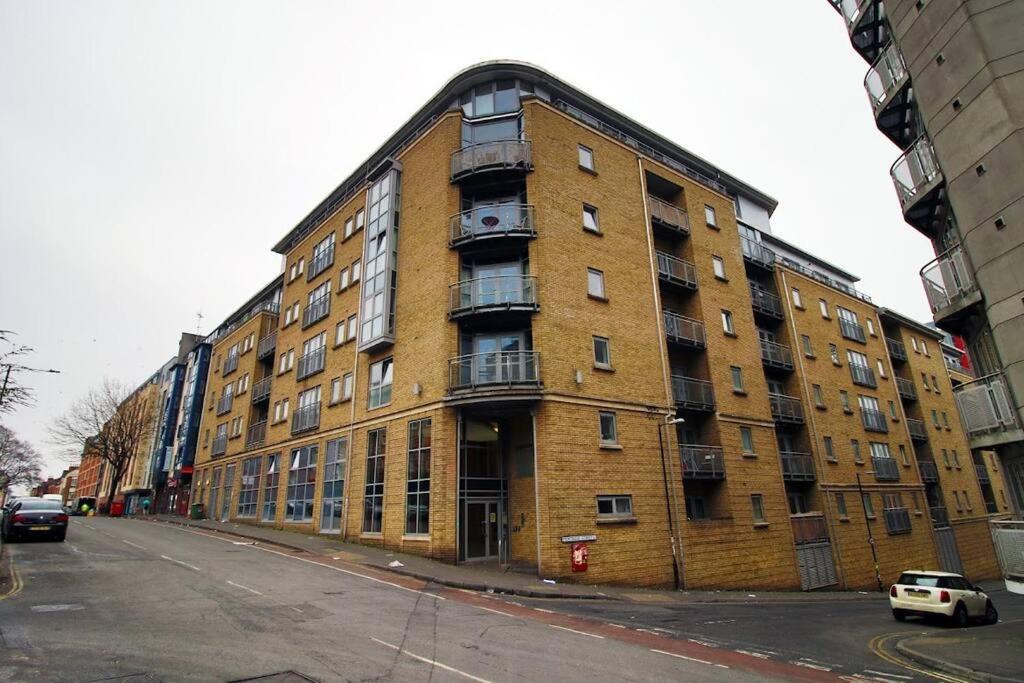 Bright 1Bedroom Apartment, Central Location With Balcony Bristol Exteriör bild